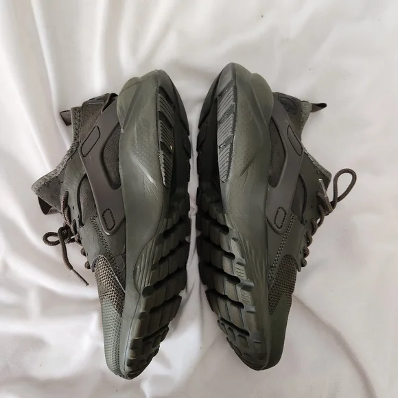 Nike Air Sneaker men's size 8 Moss Green Huarache Run - Picture 3 of 16